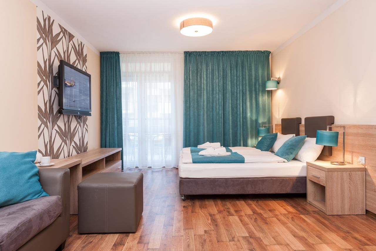 Апартаменты Apartamenty Villa Mistral by Renters Свиноуйсьце